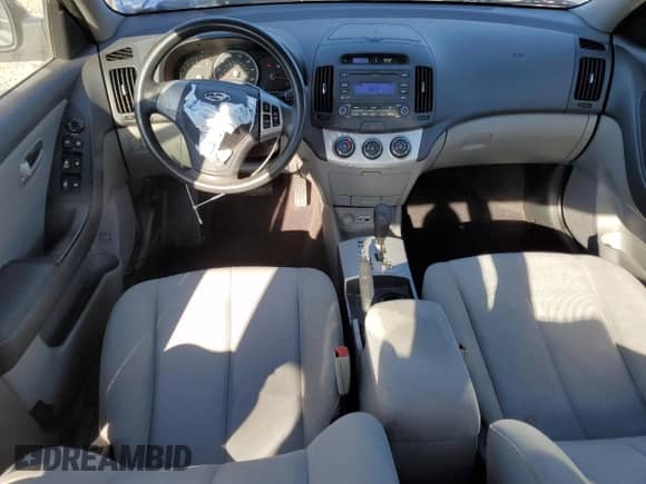 2009 Hyundai Elantra GLS с VIN KMHDU46D89U745958, выставлен на аукционе Copart как лот 70508584 с пробегом 120 376 миль миль и На запчасти • Non repairable. История ставок и продаж доступна на DreamBid. Изображение 8.