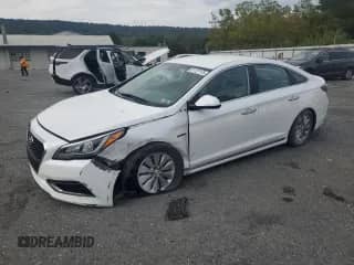 ✅ 2017 Hyundai Sonata SE • VIN: KMHE24L16HA056246 • Лот: 81127175. Размещён на Copart с пробегом 104 882 миль миль. Получите бесплатный доступ к архиву аукционных продаж из США и посмотрите подробный отчёт об истории автомобиля на DreamBid. Изображение 1.