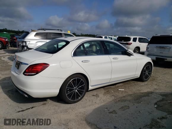 ✅ 2021 Mercedes-Benz C 300 • VIN: W1KWF8DB2MR631388 • Lot: 59914035. Listed on Copart with 45,794 mi. Free auction sales archive from the USA and detailed vehicle history report at DreamBid. Image 3.