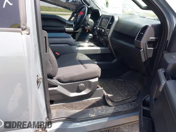 ✅ 2019 Ford F-150 XL • VIN: 1FTFX1E43KKD93913 • Lot: 42680887. Listed on IAAI with 82,745 mi. Free auction sales archive from the USA and detailed vehicle history report at DreamBid. Image 5.