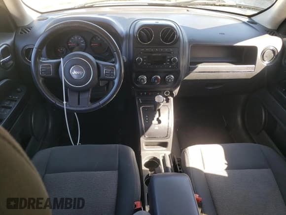 ✅ 2012 Jeep Patriot Latitude • VIN: 1C4NJRFB1CD538185 • Lot: 71952995. Listed on Copart with 148,850 mi. Free auction sales archive from the USA and detailed vehicle history report at DreamBid. Image 8.