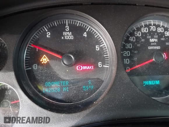 ✅ 2011 Chevrolet Tahoe Commercial • VIN: 1GNLC2E08BR172212 • Lot: 43362402. Wystawiony na IAAI z przebiegiem 142 028 mil. Bezpłatny archiwum sprzedaży aukcyjnych z USA i szczegółowy raport historii pojazdu na DreamBid. Zdjęcie 7.