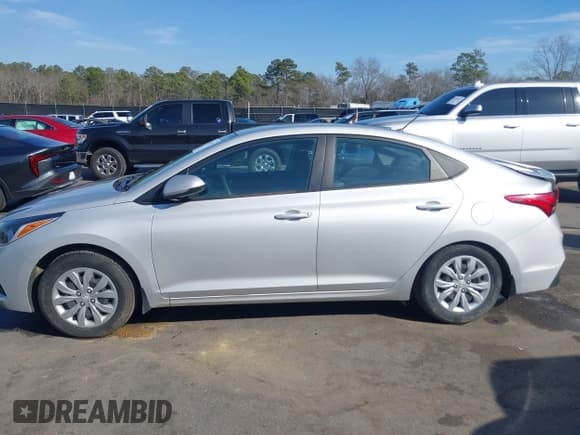 ✅ 2022 Hyundai Accent SE • VIN: 3KPC24A69NE165092 • Лот: 41471915. Опубликован ранее на IAAI с пробегом 110 955 миль. Бесплатный доступ к архиву аукционных продаж из США и подробный отчёт об истории автомобиля на DreamBid. Изображение 14.