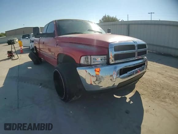 ✅ 2002 Dodge 2500 • VIN: 3B7KC23692M205036 • Lot: 81846495. Wystawiony na Copart z przebiegiem 460 603 mil. Bezpłatny archiwum sprzedaży aukcyjnych z USA i szczegółowy raport historii pojazdu na DreamBid. Zdjęcie 13.