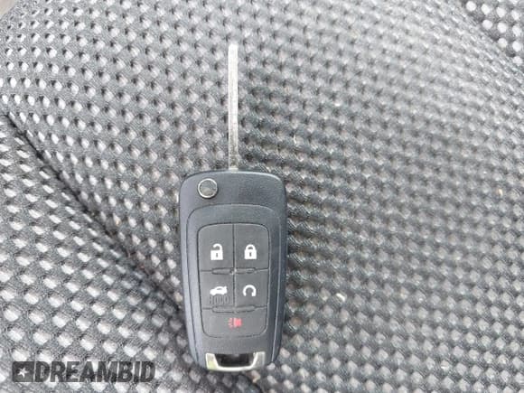 ✅ 2017 Chevrolet Equinox LT • VIN: 2GNALCEK1H1538608 • Лот: 43016066. Опубликован ранее на IAAI с пробегом 34 300 миль. Бесплатный доступ к архиву аукционных продаж из США и подробный отчёт об истории автомобиля на DreamBid. Изображение 11.