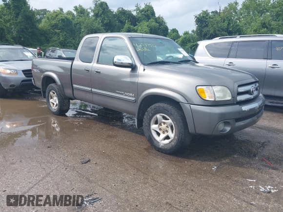 ✅ 2003 Toyota Tundra SR5 • VIN: 5TBBT44103S439168 • Lot: 42739532. Listed on IAAI with 112,093 mi. Free auction sales archive from the USA and detailed vehicle history report at DreamBid. Image 1.