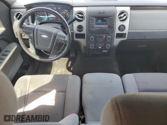 ✅ 2014 Ford F-150 XL • VIN: 1FTFX1CF1EFC69818 • Lot: 52801295. Listed on Copart with 200,512 mi. Free auction sales archive from the USA and detailed vehicle history report at DreamBid. Image 8.