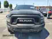 2021 Ram 1500 Warlock z VIN 1C6RR6GT7MS504076, wystawiony jako Copart lot #68470805 z przebiegiem 80 571 mil mil oraz Szkoda całkowita • Salvage title. Historia ofert i sprzedaży dostępna na DreamBid. Obrazek 5.