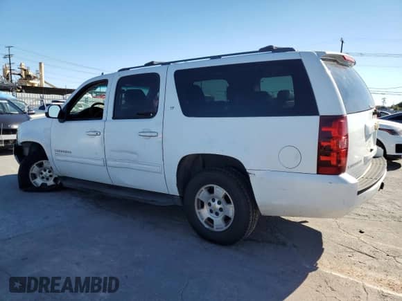 2013 Chevrolet Suburban LT с VIN 1GNSKJE7XDR130505, выставлен на аукционе Copart как лот 71925415 с пробегом 293 158 миль миль и Списание • Salvage title. История ставок и продаж доступна на DreamBid. Изображение 2.