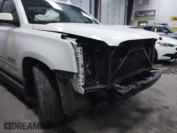 ✅ 2016 GMC Yukon XL Denali • VIN: 1GKS2HKJ0GR179318 • Лот: 41292952. Опубликован ранее на IAAI с пробегом 163 636 миль. Бесплатный доступ к архиву аукционных продаж из США и подробный отчёт об истории автомобиля на DreamBid. Изображение 17.