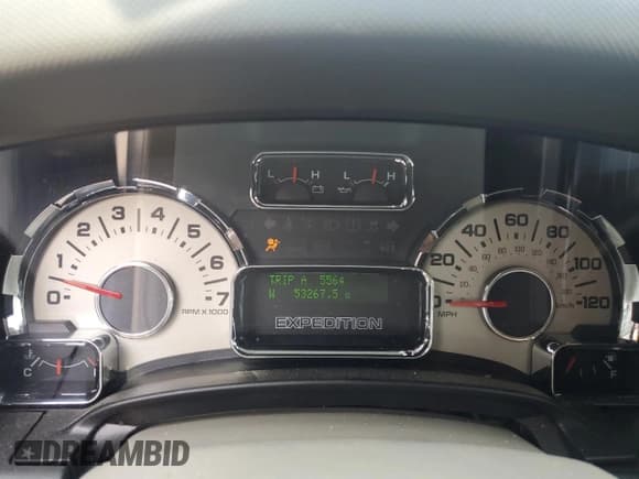 ✅ 2013 Ford Expedition Limited • VIN: 1FMJU2A50DEF24607 • Lot: 55556615. Listed on Copart with 53,267 mi. Free auction sales archive from the USA and detailed vehicle history report at DreamBid. Image 9.