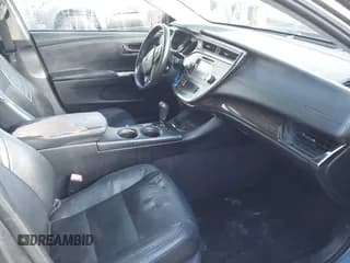 ✅ 2014 Toyota Avalon XLE Touring • VIN: 4T1BK1EB9EU124928 • Lot: 43719540. Wystawiony na IAAI z przebiegiem 113 039 mil. Bezpłatny archiwum sprzedaży aukcyjnych z USA i szczegółowy raport historii pojazdu na DreamBid. Zdjęcie 5.