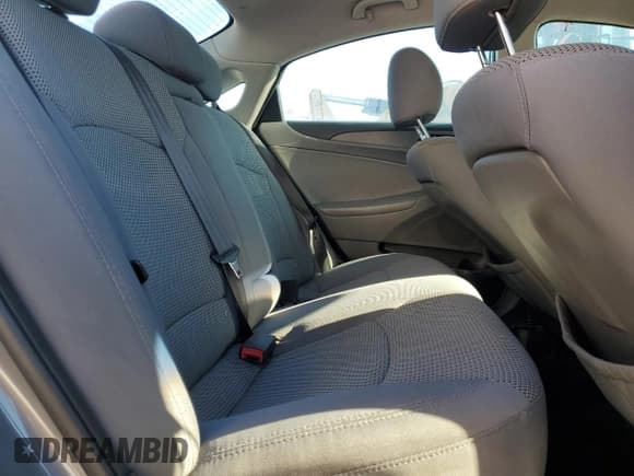 ✅ 2011 Hyundai Sonata GLS • VIN: 5NPEB4ACXBH268270 • Лот: 82500835. Опубликован ранее на Copart с пробегом 142 956 миль. Бесплатный доступ к архиву аукционных продаж из США и подробный отчёт об истории автомобиля на DreamBid. Изображение 10.