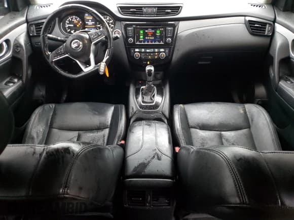 ✅ 2020 Nissan Rogue SV • VIN: JN1BJ1CV3LW281220 • Lot: 90456975. Wystawiony na Copart z przebiegiem 48 350 mil. Bezpłatny archiwum sprzedaży aukcyjnych z USA i szczegółowy raport historii pojazdu na DreamBid. Zdjęcie 8.