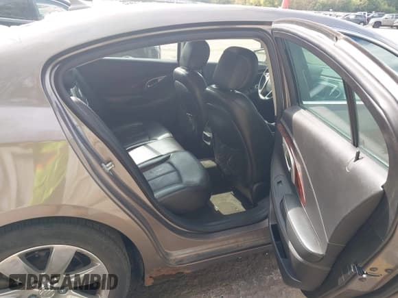 ✅ 2011 Buick LaCrosse CXL • VIN: 1G4GD5ED0BF206068 • Lot: 43372903. Listed on IAAI with 141,540 mi. Free auction sales archive from the USA and detailed vehicle history report at DreamBid. Image 8.