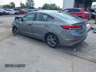 ✅ 2017 Hyundai Elantra SE • VIN: KMHD84LFXHU150540 • Lot: 42658456. Wystawiony na IAAI z przebiegiem 68 408 mil mil. Skorzystaj z bezpłatnego archiwum sprzedaży aukcyjnych z USA i zobacz szczegółowy raport historii pojazdu na DreamBid. Zdjęcie 3.