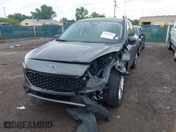 ✅ 2022 Ford Escape SE • VIN: 1FMCU9G68NUA41715 • Lot: 42513057. Listed on IAAI with 34,270 mi. Free auction sales archive from the USA and detailed vehicle history report at DreamBid. Image 13.