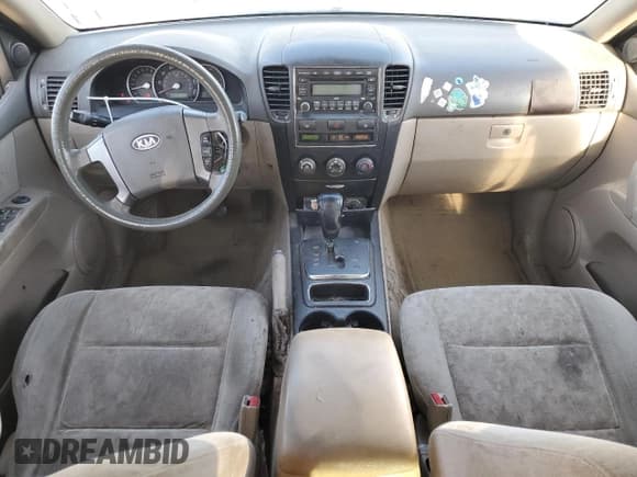 ✅ 2007 Kia Sorento LX • VIN: KNDJD736975694864 • Lot: 92036615. Listed on Copart with 183,728 mi. Free auction sales archive from the USA and detailed vehicle history report at DreamBid. Image 8.
