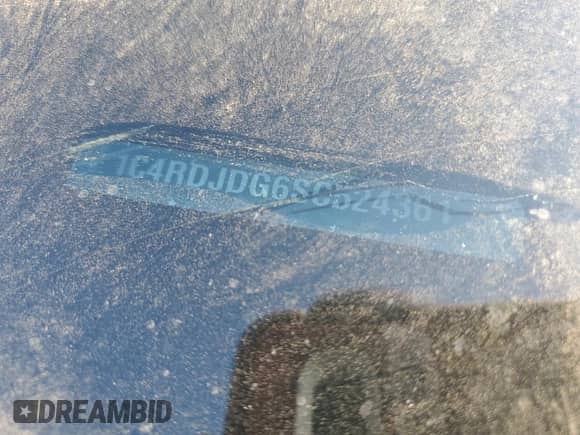 2025 Dodge Durango GT z VIN 1C4RDJDG6SC524361, wystawiony jako Copart lot #53631005 z przebiegiem Nie podano mil oraz Nie do naprawy • Non repairable. Historia ofert i sprzedaży dostępna na DreamBid. Obrazek 12.