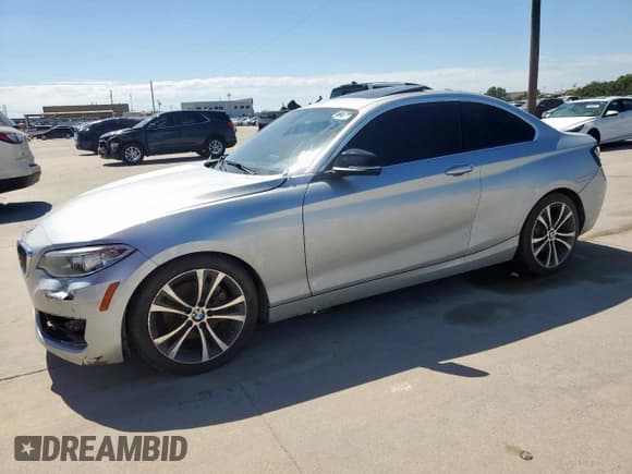✅ 2015 BMW 2 Series 228i • VIN: WBA1F5C54FV256772 • Лот: 66151435. Опубликован ранее на Copart с пробегом 102 449 миль. Бесплатный доступ к архиву аукционных продаж из США и подробный отчёт об истории автомобиля на DreamBid. Изображение 1.