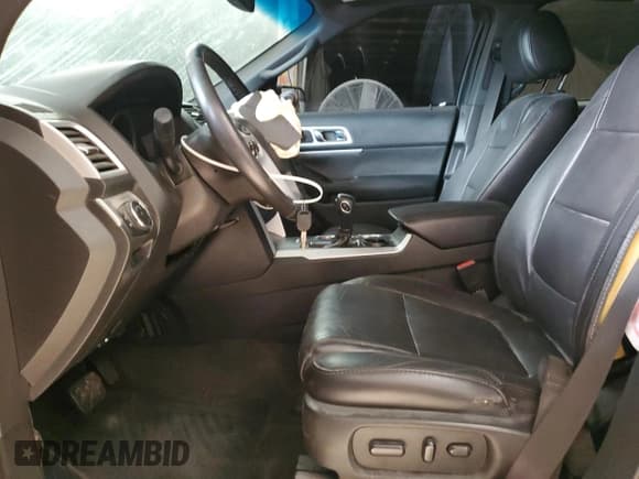 ✅ 2014 Ford Explorer XLT • VIN: 1FM5K7D84EGC44639 • Lot: 93122855. Listed on Copart with 192,195 mi. Free auction sales archive from the USA and detailed vehicle history report at DreamBid. Image 7.