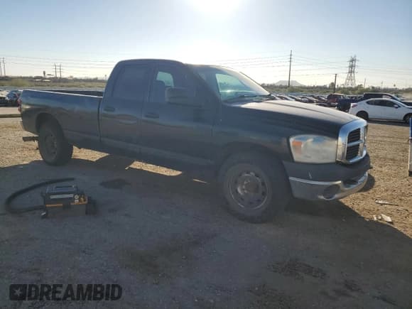 ✅ 2007 Dodge 2500 SLT • VIN: 3D7KR28D67G797464 • Lot: 92357415. Wystawiony na Copart z przebiegiem 312 204 mil. Bezpłatny archiwum sprzedaży aukcyjnych z USA i szczegółowy raport historii pojazdu na DreamBid. Zdjęcie 4.