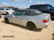 ✅ 2000 Mercedes-Benz CLK 320/430 • VIN: WDBLK65G4YT035553 • Lot: 60086865. Wystawiony na Copart z przebiegiem Nie podano. Bezpłatny archiwum sprzedaży aukcyjnych z USA i szczegółowy raport historii pojazdu na DreamBid. Zdjęcie 2.