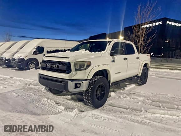 ✅ 2016 Toyota Tundra SR5 • VIN: 5TFDY5F11GX495804 • Лот: 94809285. Опубликован ранее на Copart с пробегом 310 237 миль. Бесплатный доступ к архиву аукционных продаж из США и подробный отчёт об истории автомобиля на DreamBid. Изображение 2.