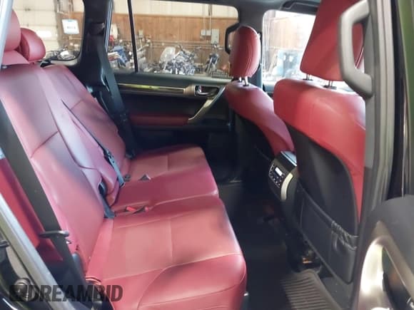 ✅ 2021 Lexus GX 460 Premium • VIN: JTJAM7BX5M5268446 • Lot: 43162341. Wystawiony na IAAI z przebiegiem 107 151 mil. Bezpłatny archiwum sprzedaży aukcyjnych z USA i szczegółowy raport historii pojazdu na DreamBid. Zdjęcie 8.