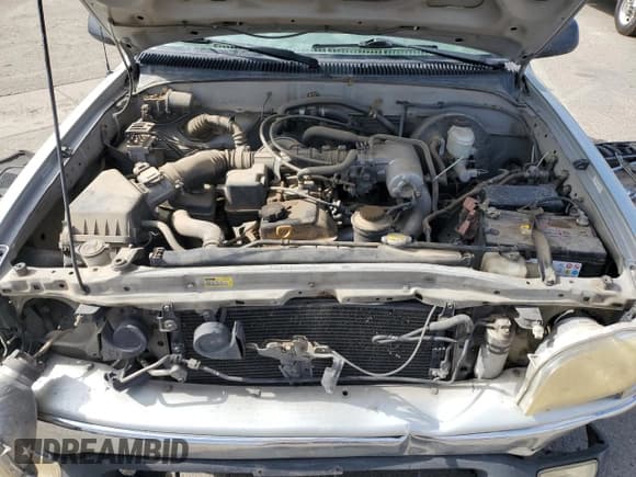 ✅ 2004 Toyota Tacoma • VIN: 5TEVL52N84Z417102 • Lot: 81781515. Wystawiony na Copart z przebiegiem 291 660 mil. Bezpłatny archiwum sprzedaży aukcyjnych z USA i szczegółowy raport historii pojazdu na DreamBid. Zdjęcie 11.