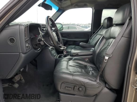 ✅ 2000 Chevrolet Silverado 1500 LS • VIN: 1GCEC19T3YZ253790 • Лот: 45285314. Опубликован ранее на Copart с пробегом 132 162 миль. Бесплатный доступ к архиву аукционных продаж из США и подробный отчёт об истории автомобиля на DreamBid. Изображение 7.