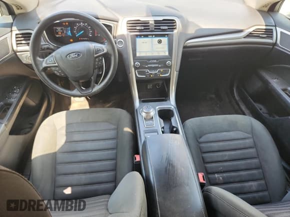 ✅ 2019 Ford Fusion SE • VIN: 3FA6P0H70KR121952 • Lot: 61163185. Listed on Copart with 199,871 mi. Free auction sales archive from the USA and detailed vehicle history report at DreamBid. Image 8.