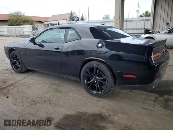 ✅ 2016 Dodge Challenger R/T • VIN: 2C3CDZBT5GH353440 • Lot: 67571483. Wystawiony na Copart z przebiegiem 113 298 mil. Bezpłatny archiwum sprzedaży aukcyjnych z USA i szczegółowy raport historii pojazdu na DreamBid. Zdjęcie 2.