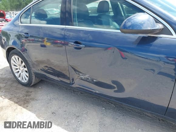 ✅ 2011 Buick Regal CXL RL5 • VIN: W04GT5GC5B1013322 • Lot: 42757342. Wystawiony na IAAI z przebiegiem 53 154 mil. Bezpłatny archiwum sprzedaży aukcyjnych z USA i szczegółowy raport historii pojazdu na DreamBid. Zdjęcie 6.