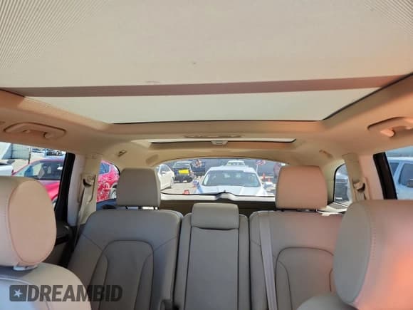 ✅ 2015 Audi Q7 Premium Plus • VIN: WA1LGAFE4FD027344 • Lot: 82526945. Listed on Copart with 142,195 mi. Free auction sales archive from the USA and detailed vehicle history report at DreamBid. Image 10.