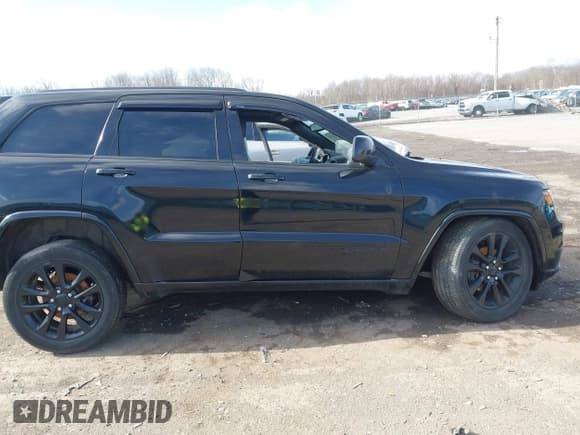 ✅ 2019 Jeep Grand Cherokee Upland • VIN: 1C4RJFAG2KC679290 • Lot: 41972928. Listed on IAAI with 86,469 mi. Free auction sales archive from the USA and detailed vehicle history report at DreamBid. Image 13.
