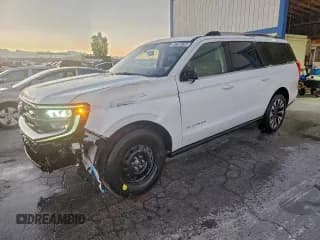 ✅ 2025 Ford Expedition Max Platinum • VIN: 1FMJK1M83SEA09958 • Lot: 93766495. Listed on Copart with 17,425 mi. Free auction sales archive from the USA and detailed vehicle history report at DreamBid. Image 1.