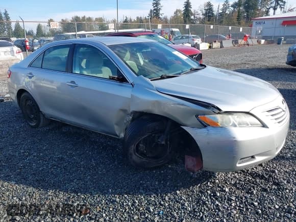 ✅ 2007 Toyota Camry LE • VIN: 4T1BE46K27U171583 • Лот: 43498607. Опубликован ранее на IAAI с пробегом 198 645 миль. Бесплатный доступ к архиву аукционных продаж из США и подробный отчёт об истории автомобиля на DreamBid. Изображение 1.