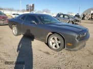 ✅ 2011 Dodge Challenger • VIN: 2B3CJ4DG7BH570893 • Lot: 42389315. Wystawiony na Copart z przebiegiem 131 889 mil. Bezpłatny archiwum sprzedaży aukcyjnych z USA i szczegółowy raport historii pojazdu na DreamBid. Zdjęcie 4.