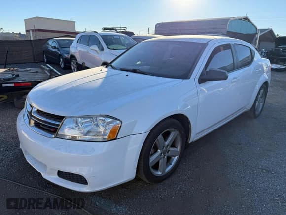 ✅ 2013 Dodge Avenger SE • VIN: 1C3CDZAB0DN707683 • Lot: 42457395. Wystawiony na Copart z przebiegiem 164 430 mil. Bezpłatny archiwum sprzedaży aukcyjnych z USA i szczegółowy raport historii pojazdu na DreamBid. Zdjęcie 2.