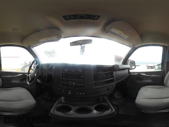 ✅ 2011 Chevrolet Express Passenger 1LT • VIN: 1GAZG1FG5B1106432 • Lot: 42356831. Wystawiony na IAAI z przebiegiem 216 679 mil. Bezpłatny archiwum sprzedaży aukcyjnych z USA i szczegółowy raport historii pojazdu na DreamBid. Zdjęcie 18.