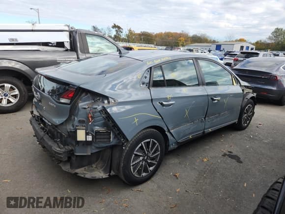 ✅ 2020 Hyundai Ioniq Limited • VIN: KMHC85LJ0LU071618 • Lot: 89717565. Listed on Copart with 33,787 mi. Free auction sales archive from the USA and detailed vehicle history report at DreamBid. Image 3.