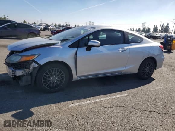 ✅ 2015 Honda Civic LX • VIN: 2HGFG3B50FH509575 • Lot: 91215635. Listed on Copart with 199,720 mi. Free auction sales archive from the USA and detailed vehicle history report at DreamBid. Image 1.
