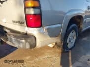 ✅ 2004 Chevrolet Suburban LS • VIN: 3GNFK16Z14G258326 • Лот: 43624165. Опубликован ранее на IAAI с пробегом 251 361 миль. Бесплатный доступ к архиву аукционных продаж из США и подробный отчёт об истории автомобиля на DreamBid. Изображение 6.