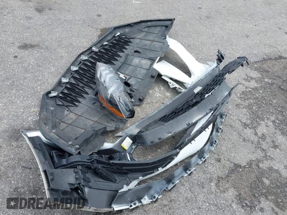 ✅ 2022 Ford Mustang EcoBoost • VIN: 1FATP8UH7N5101141 • Lot: 42656799. Wystawiony na IAAI z przebiegiem 38 887 mil. Bezpłatny archiwum sprzedaży aukcyjnych z USA i szczegółowy raport historii pojazdu na DreamBid. Zdjęcie 11.