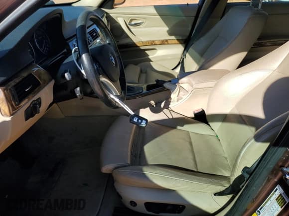 ✅ 2007 BMW 3 Series 335i • VIN: WBAVB73577PA87901 • Lot: 92416295. Listed on Copart with 206,488 mi. Free auction sales archive from the USA and detailed vehicle history report at DreamBid. Image 7.