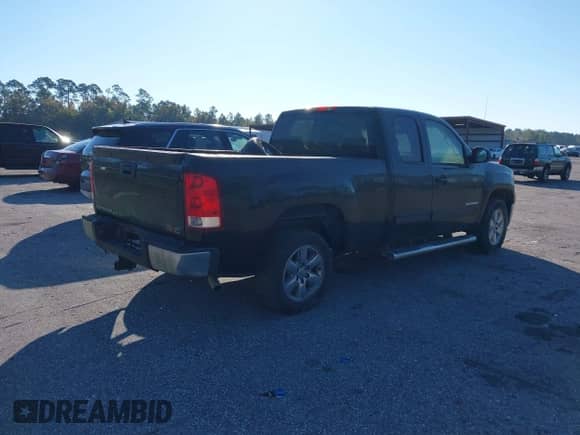 2013 GMC Sierra 1500 with VIN 1GTR1WE04DZ305597, listed as a IAAI auction lot 43610833 with 225,625 mi miles and . Bid and sale history available at DreamBid. Image 4.
