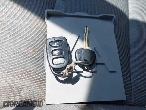 ✅ 2017 Hyundai Elantra Value Edition • VIN: 5NPD84LFXHH117309 • Lot: 42345064. Listed on IAAI with 144,901 mi. Free auction sales archive from the USA and detailed vehicle history report at DreamBid. Image 11.