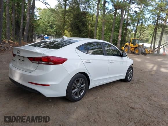 ✅ 2018 Hyundai Elantra SEL • VIN: 5NPD84LFXJH324577 • Lot: 43319119. Listed on IAAI with 145,110 mi. Free auction sales archive from the USA and detailed vehicle history report at DreamBid. Image 4.
