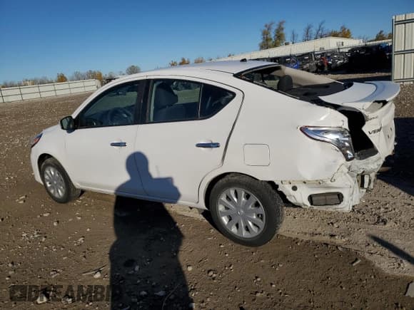 ✅ 2018 Nissan Versa SV • VIN: 3N1CN7AP8JL810292 • Lot: 90975665. Wystawiony na Copart z przebiegiem 113 007 mil. Bezpłatny archiwum sprzedaży aukcyjnych z USA i szczegółowy raport historii pojazdu na DreamBid. Zdjęcie 2.